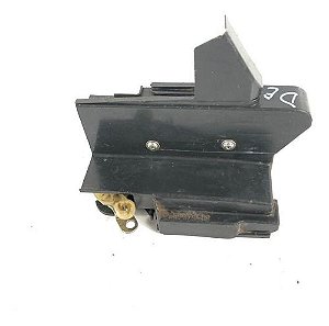 Fechadura Dianteira Esquerda Renault Sandero 2017 805031568r