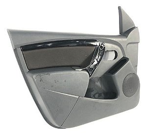Forro De Porta Dianteiro Esquerdo Renault Duster 2.0 2018