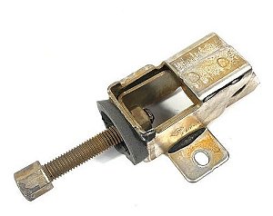 Parafuso Com Trava Fixaçao Estepe Renault Duster 2014