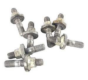 Parafuso Do Escape Renault Duster 2.0 2018 4x2 (unidade)