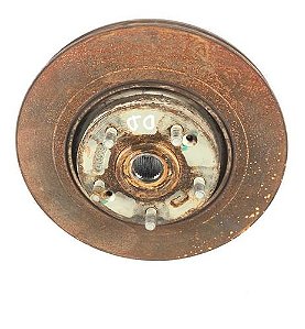 Disco De Freio Dianteiro Direito Com Cubo Jac T6 2016 2.0