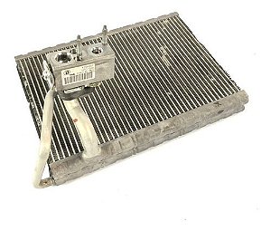 Radiador Evaporador Peugeot 3008 2012 1.6 Thp Y2844001