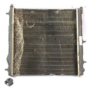 Radiador Peugeot 208 2015 1.5 9674608380