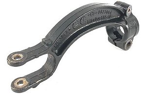 Suporte Amortecedor Diant. Direito Audi A4 2.0 2013 8k0413