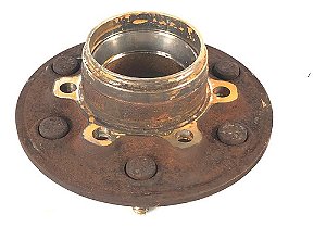 Cubo De Roda Dianteiro Direito Gm S10 2015 2.8 Diesel