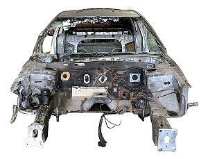 Longarina Esquerda Recorte Hyundai Azera 2011 3.3 V6