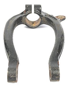 Suporte Amortecedor Traseiro Direito Kia Opirus 2008 3.6