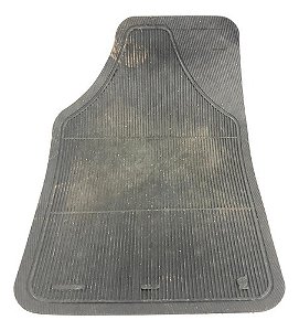 Tapete Dianteiro Direito Chevrolet S10 2020 2.8 (detalhe)