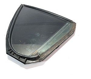 Vidro Vigia Traseiro Direito Mitsubishi Lancer 2015