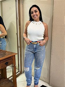 CALÇA JEANS MOM COM PAETÊ LEZ A LEZ