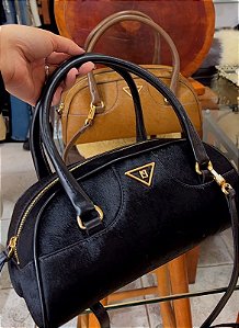 BOLSA PRETA EM COURO LEGÍTIMO LANÇA PERFUME