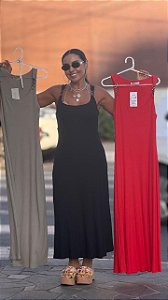 VESTIDO MIDI CANELADO DE ALÇAS COM ENFEITES METALIZADOS