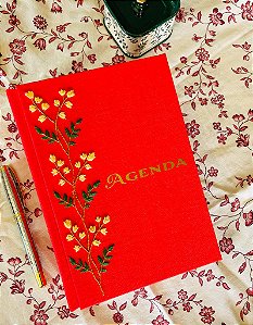 Agenda 2025 capa bordada - monograma