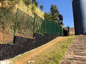 Gradil Power 2150(L) X Malha 65X132 - 4.8 SLT 1.5 Montante Parafusado