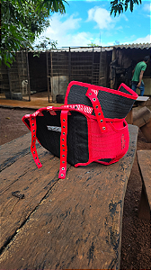 Colete para Cães Preto com Vermelho