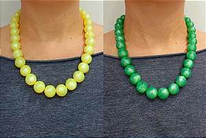 Colar Bolas de Resina