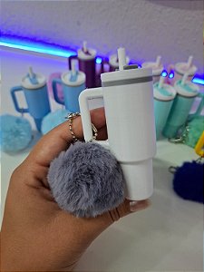 Chaveiro Garrafinha com Pompom Branca - Sem personalizar