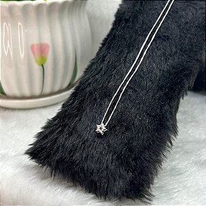 Colar Mini Estrela Cravejada