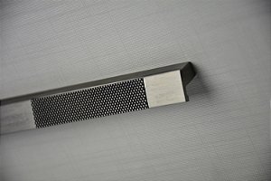 PUXADOR KEN GRANADO NÍQUEL VELHO 192MM-ZEN