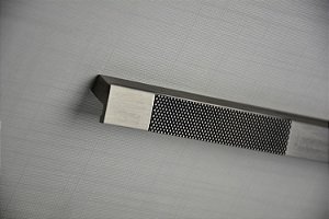 PUXADOR KEN GRANADO NÍQUEL ESCOVADO 320MM-ZEN