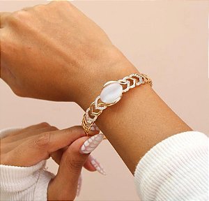 BRACELETE DOURADO OLHO DE GATO CORAÇÃO CRAVEJADO