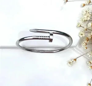 BRACELETE PRATEADO AÇO INOX PREGO