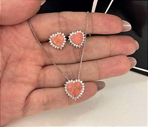 CONJUNTO PRATEADO COLAR E BRINCO CORAÇÃO CRAVEJADO