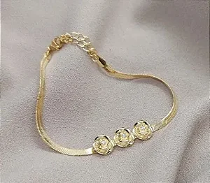 PULSEIRA DOURADA FITA COM ROSAS