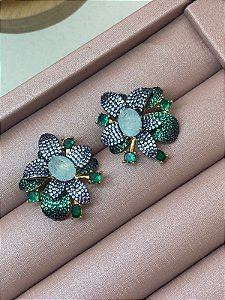 BRINCO FLOR DOURADO CRAVEJADO