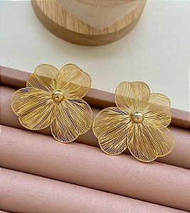 BRINCO DOURADO FLOR ARAMADA