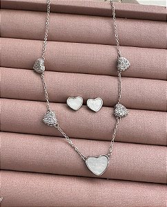 CONJUNTO CORAÇÕES MADREPEROLA BANHO RODIO