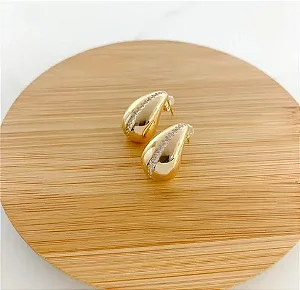BRINCO DOURADO GOTA FIO CRAVEJADO