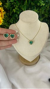 CONJUNTO CORAÇÃO VERDE CRAVEJADO DOURADO
