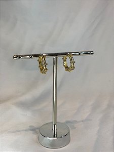 ARGOLA DOURADA COM DETALHES CRAVEJADO