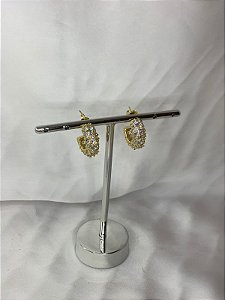 BRINCO ARGOLA DOURADA CRAVEJADO