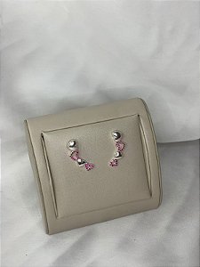 BRINCO CORAÇÕES PRATA COM ZIRCONIAS ROSAS