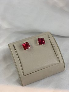 BRINCO QUADRADO PRATA COM PEDRA ROSA