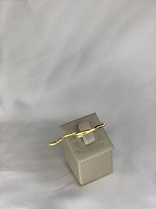 ANEL DOURADO LINHA CURVA
