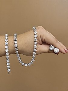 CONJUNTO INSPIRAÇÃO ARIANA CORAÇÃO RODIO (BRINCO E COLAR)