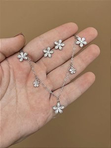 CONJUNTO FLORES PENDURADAS RODIO