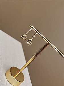 Brinco argolinha coração com zirconia ouro