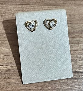 BRINCO CORAÇÃO VAZADO CRAVEJADO COM ZIRCONIA OURO