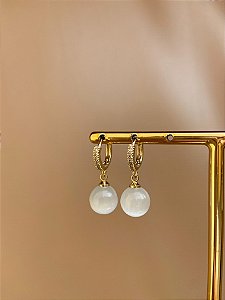 Argolinha clic com pedra olho de gato ouro