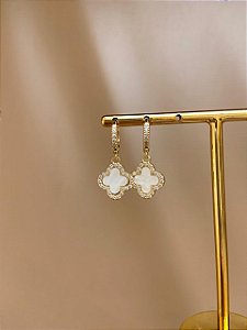 BRINCO ARGOLINHA CLIC VAN CLEEF BRANCA