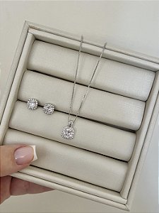 Conjunto quadrado cravejado