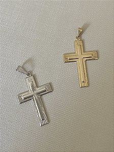 PINGENTE CRUZ CHAPA 3D DOURADO