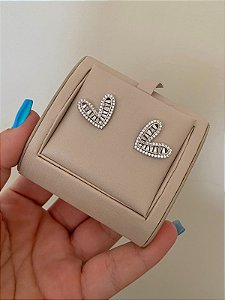 BRINCO CORAÇÃO CRAVEJADO BAGUETE