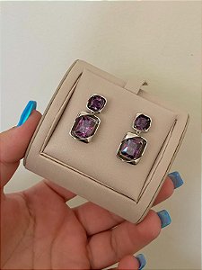 BRINCO PEDRA ROXA DUPLA RETANGULAR