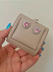 BRINCO CORAÇÃO CRISTAIS NAVETE ROSA BEBE