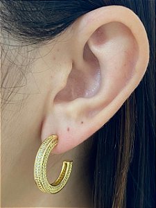 BRINCO ARGOLA ABERTA CRAV DE FITA LARGA